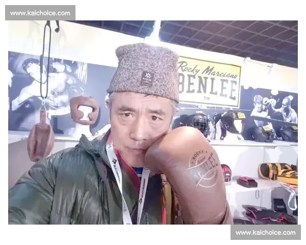 拳击世界冠军的传奇人生与不为人知的奋斗故事揭秘